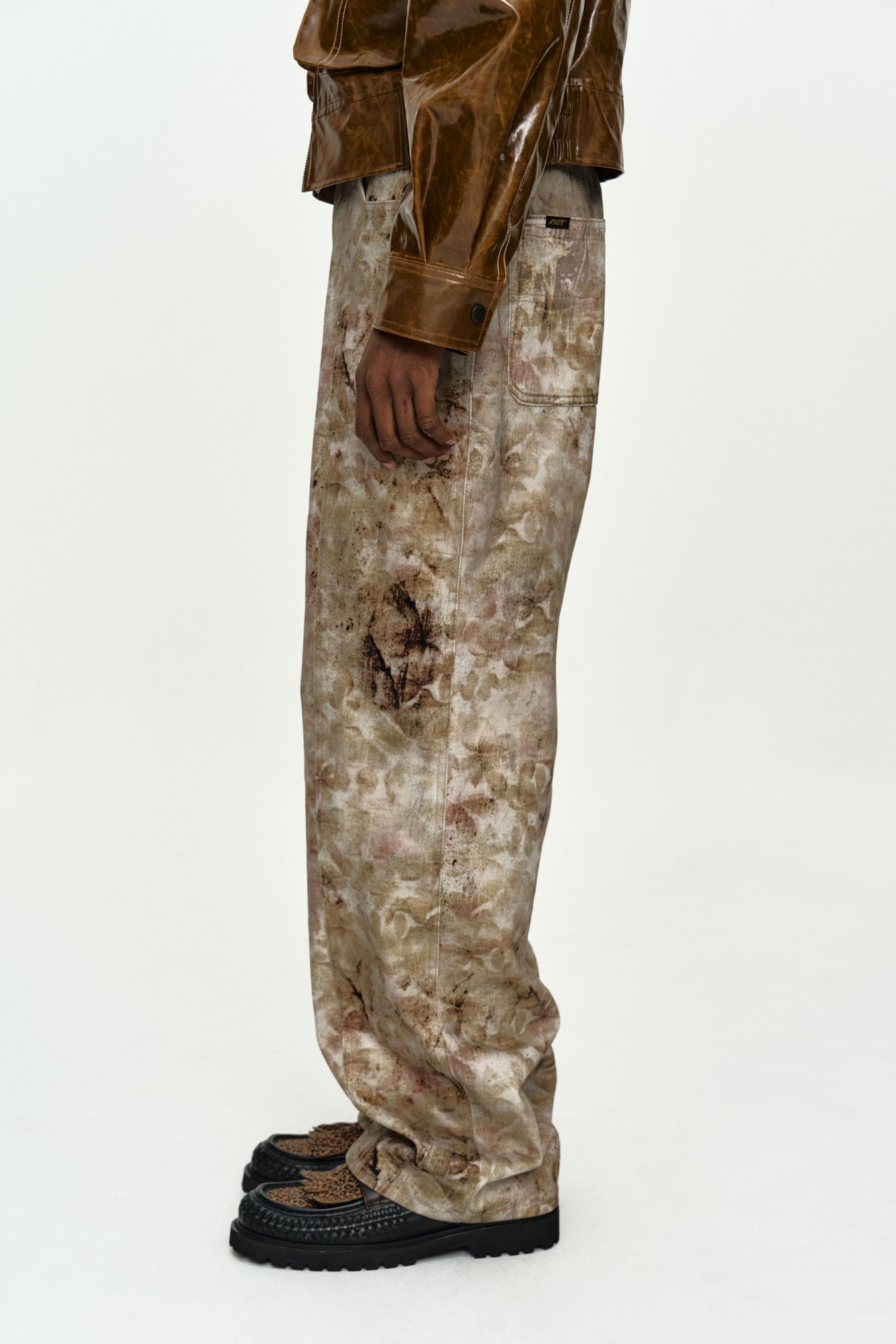 Andersson Bell - Flower Printed Wide-Leg Jeans (Beige) product image 5 | TRAB K-Fashion Australia