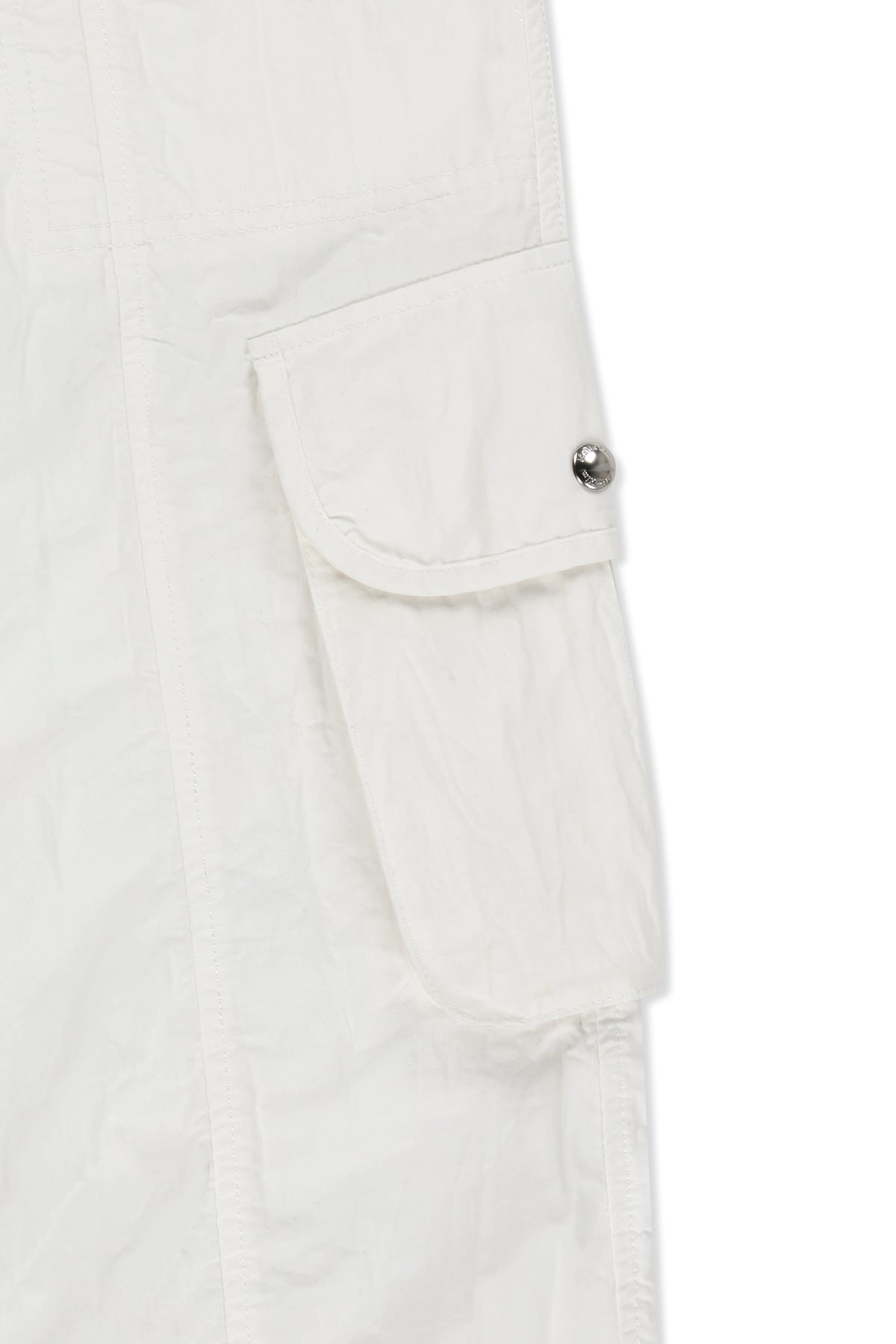 Matin Kim - Crinkle Capri Pants (White) product image 4 | TRAB K-Fashion Australia