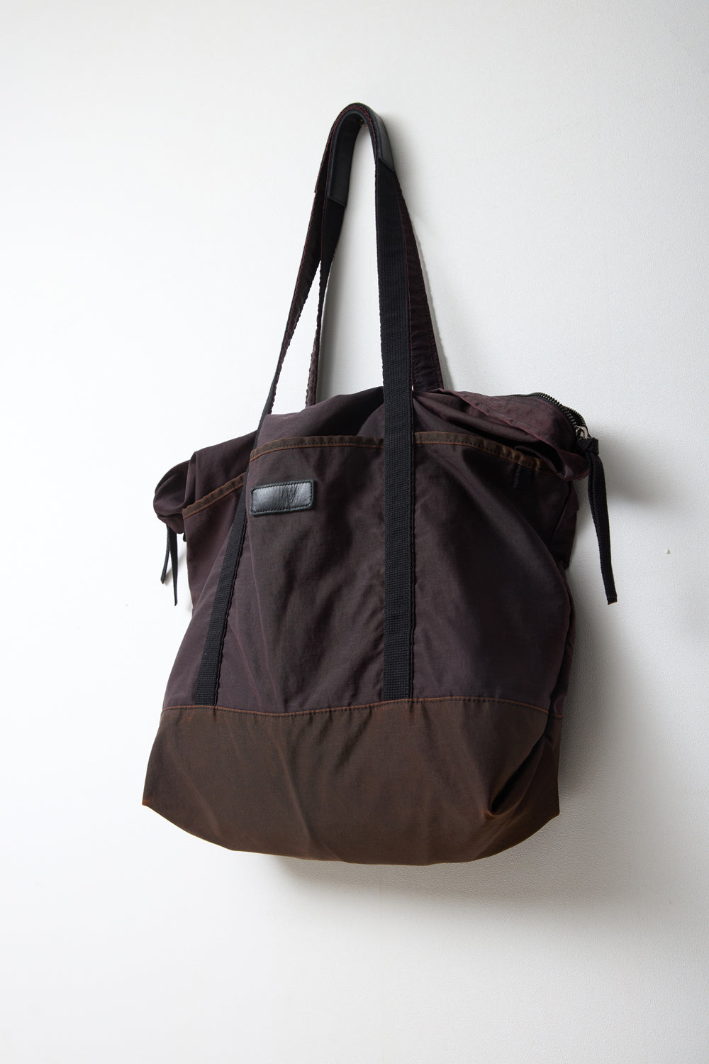 Hatchingroom - VTG Nylon Tote (Burgundy) product image 2 | TRAB K-Fashion Australia