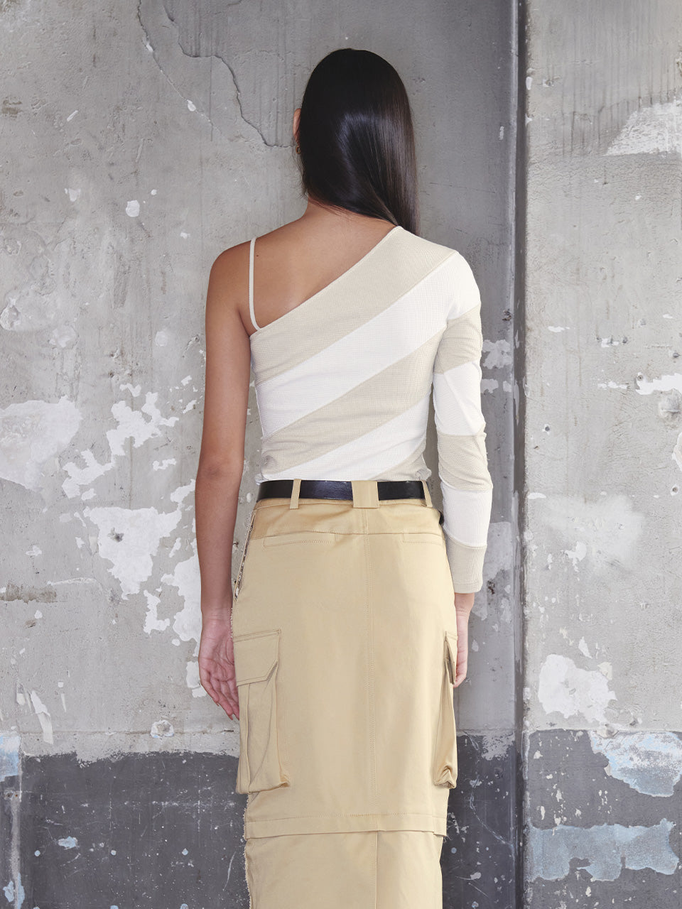 Kijun - Oblique One-Shoulder Top (Beige Off-White) product image 3 | TRAB K-Fashion Australia