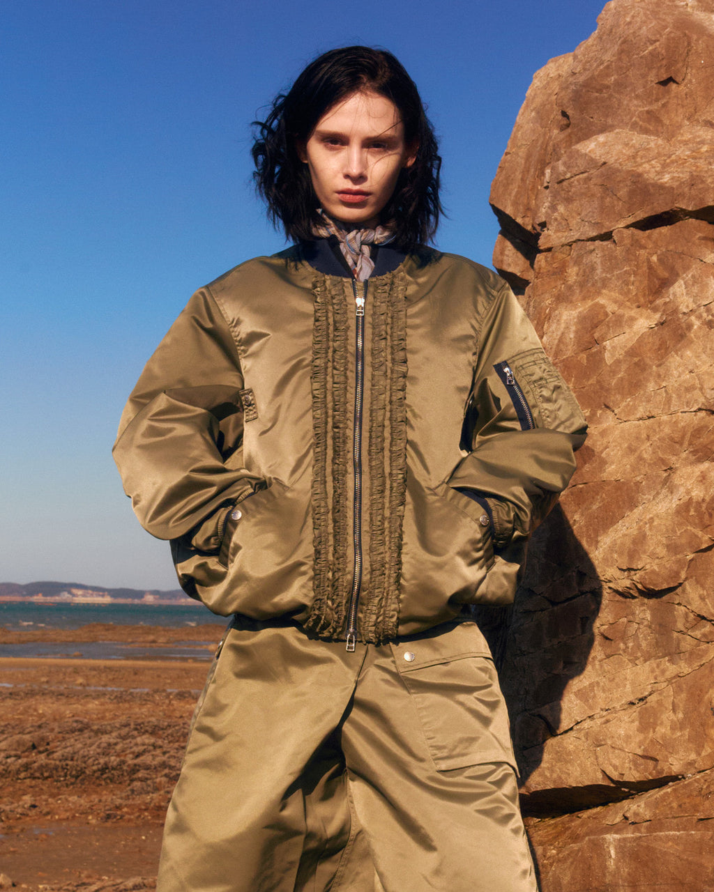 Eastlogue - Aura Ma-1 Blouson Jumper (Olive) product image 2 | TRAB K-Fashion Australia
