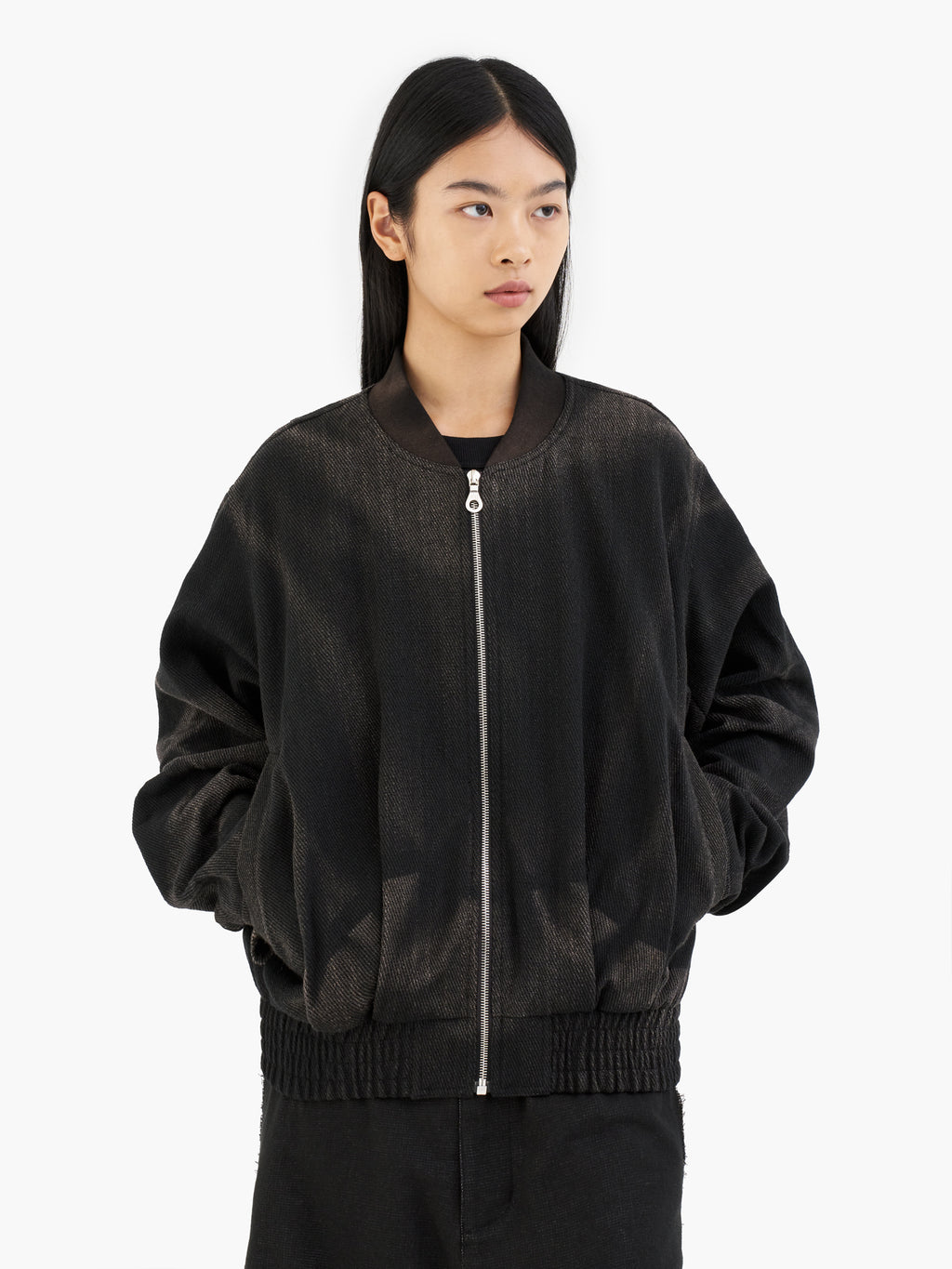 Jiyong Kim - Sun-Bleached Pleated Bomber (Black) product image 4 | TRAB K-Fashion Australia