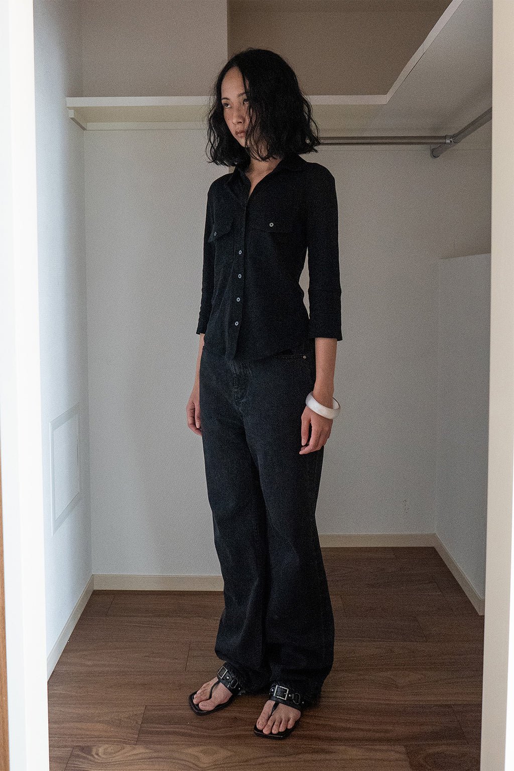 Deinet - Button Collar T-Shirt (Black) product image 2 | TRAB K-Fashion Australia