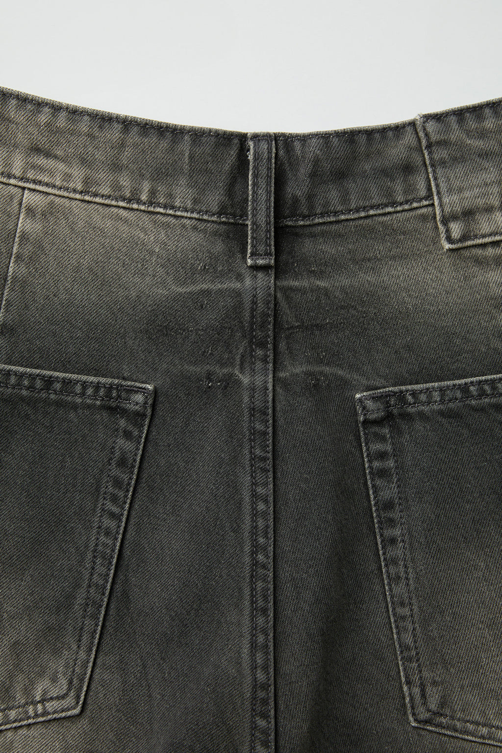 Coor - Painted Washed Bermuda Jeans (Washed Charcoal) product image 6 | TRAB K-Fashion Australia