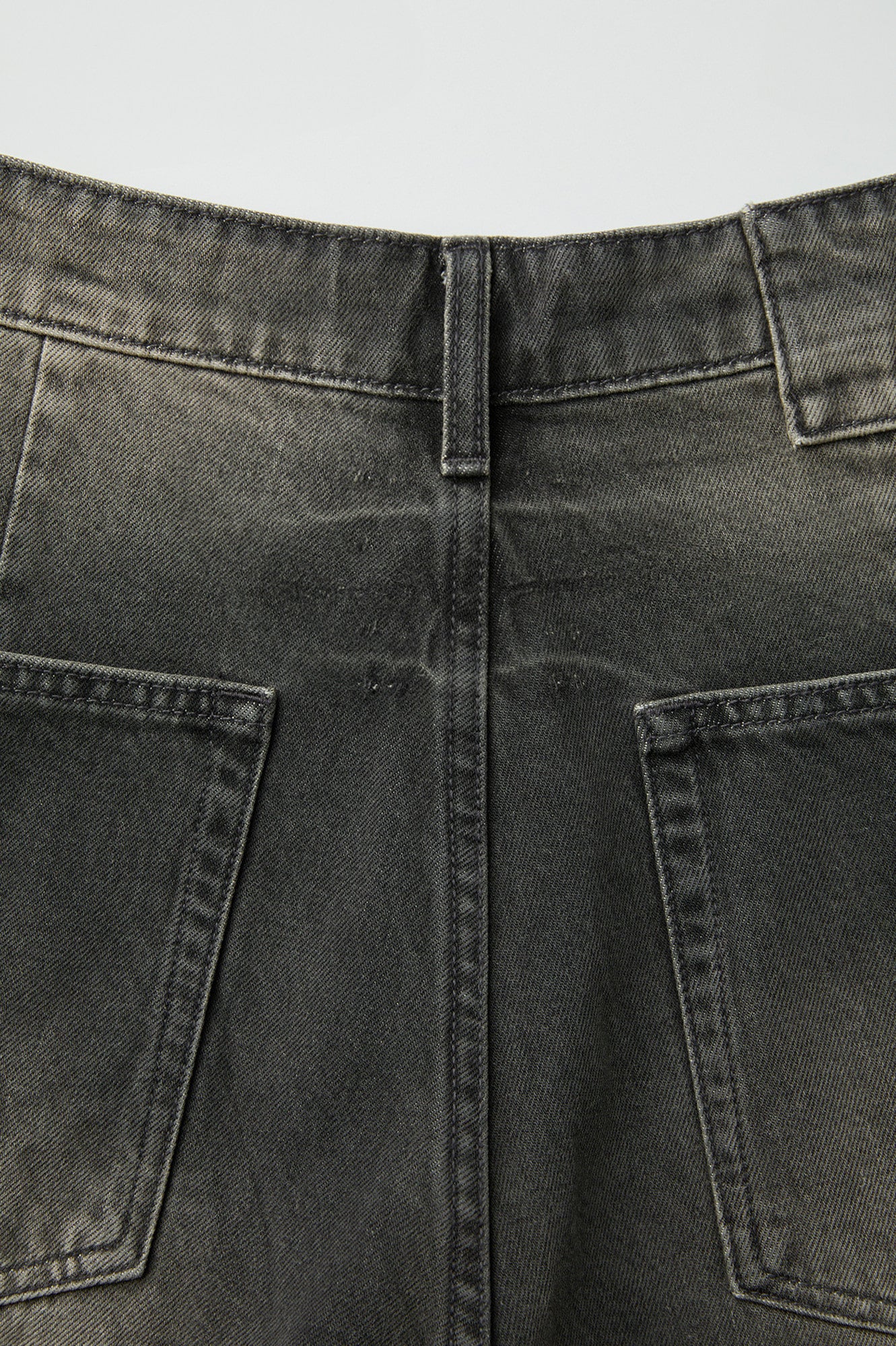 Coor - Painted Washed Bermuda Jeans (Washed Charcoal) product image 6 | TRAB K-Fashion Australia
