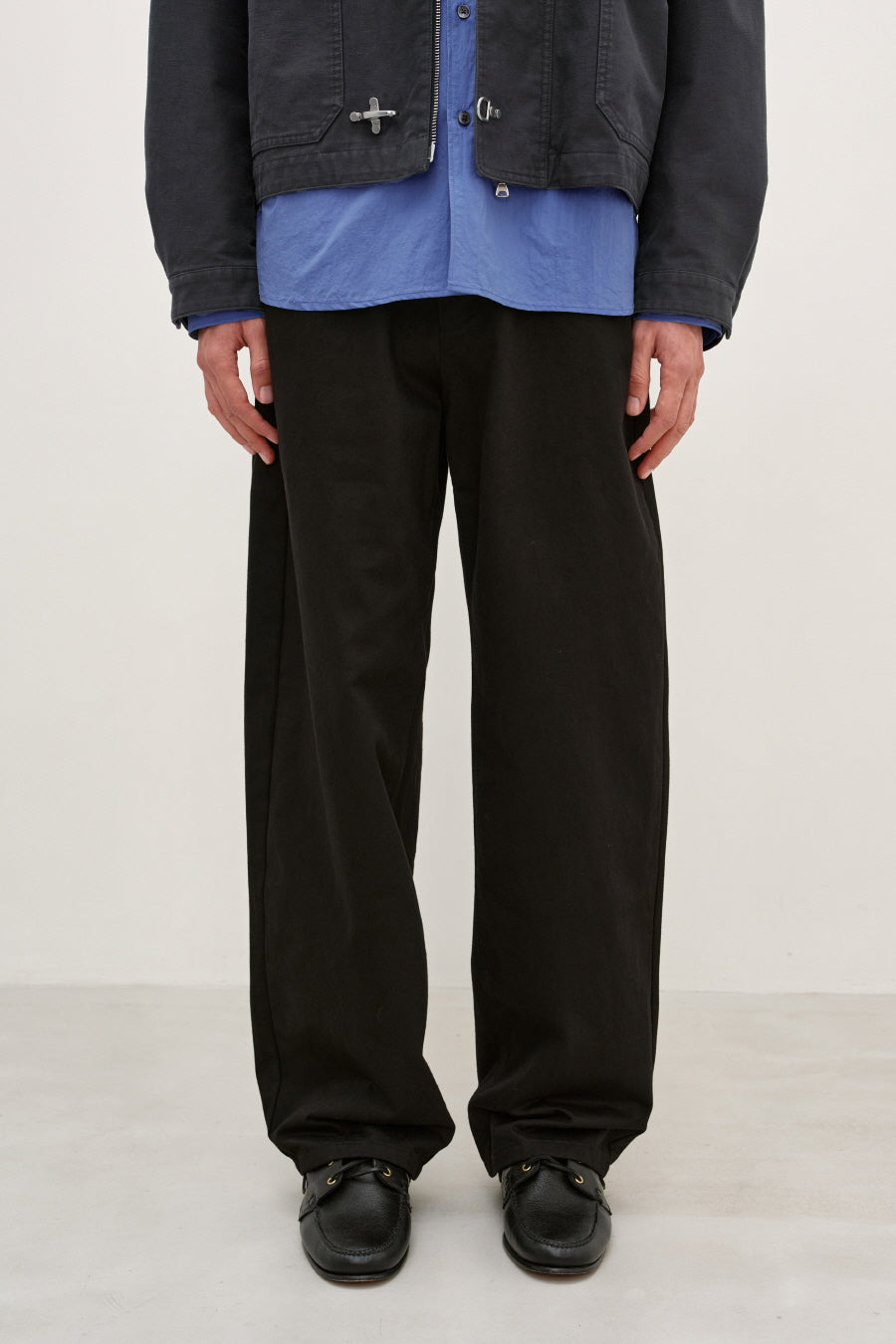 Insilence - Curved Chino Pants (Black) product image 2 | TRAB K-Fashion Australia
