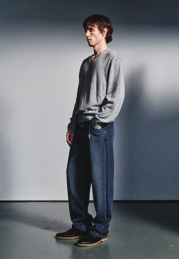 Art if acts - Cashmere V-Neck Knit (Light Grey) product image 2 | TRAB K-Fashion Australia