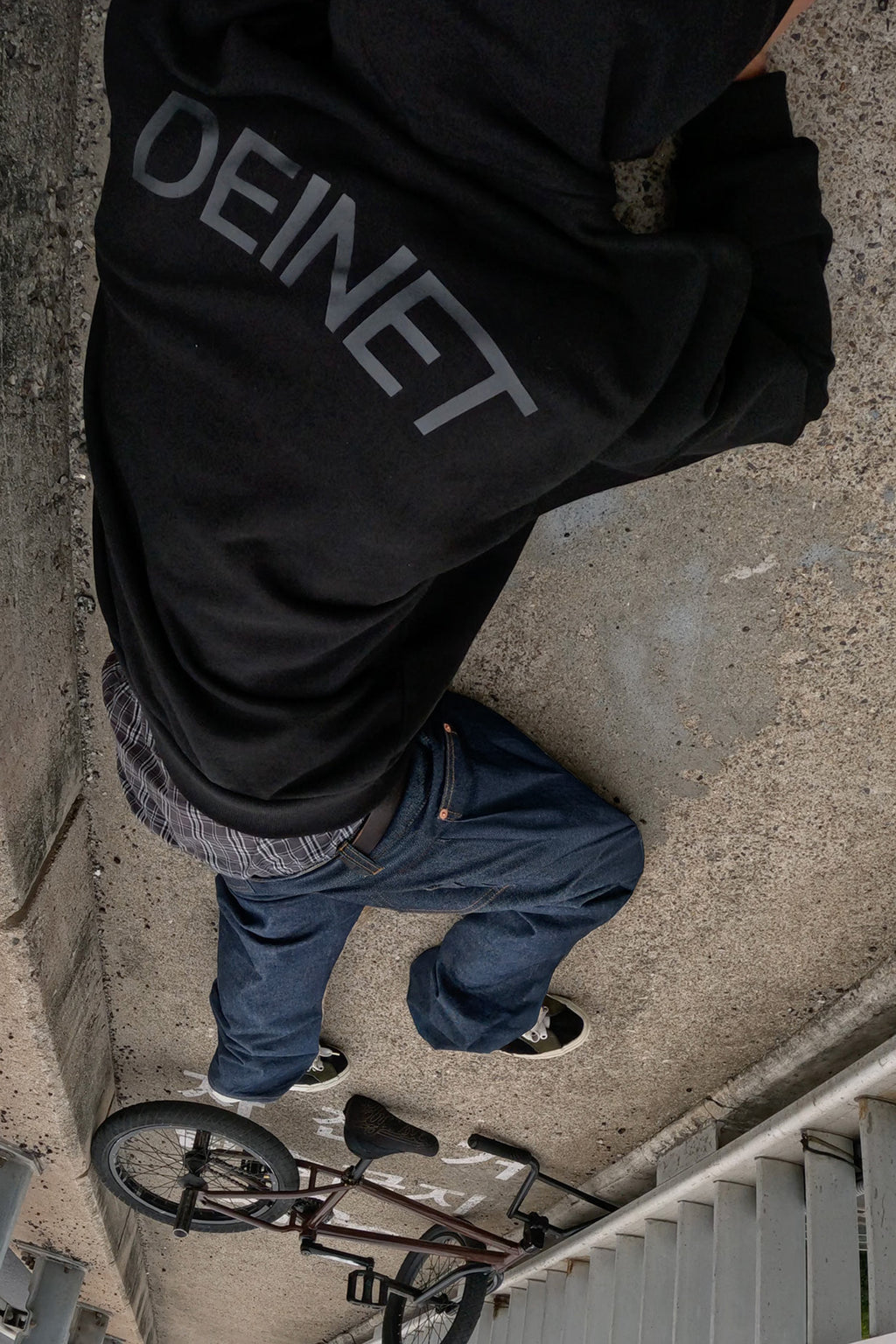 Deinet - [ggum X Deinet] Hoodie (Black) product image 2 | TRAB K-Fashion Australia