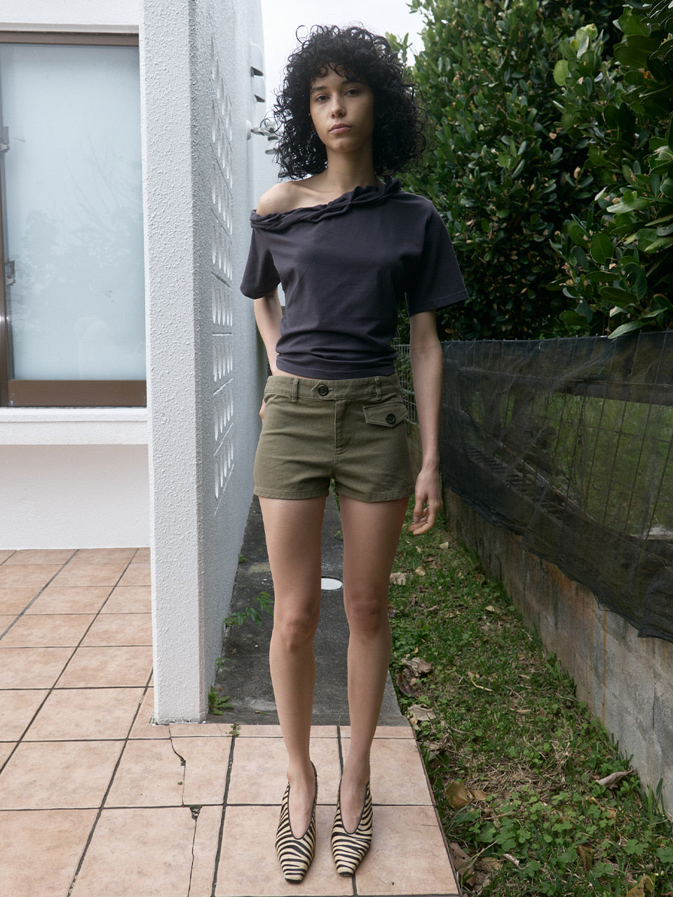 Kijun - Twist One-Shoulder Top (Charcoal) product image 2 | TRAB K-Fashion Australia