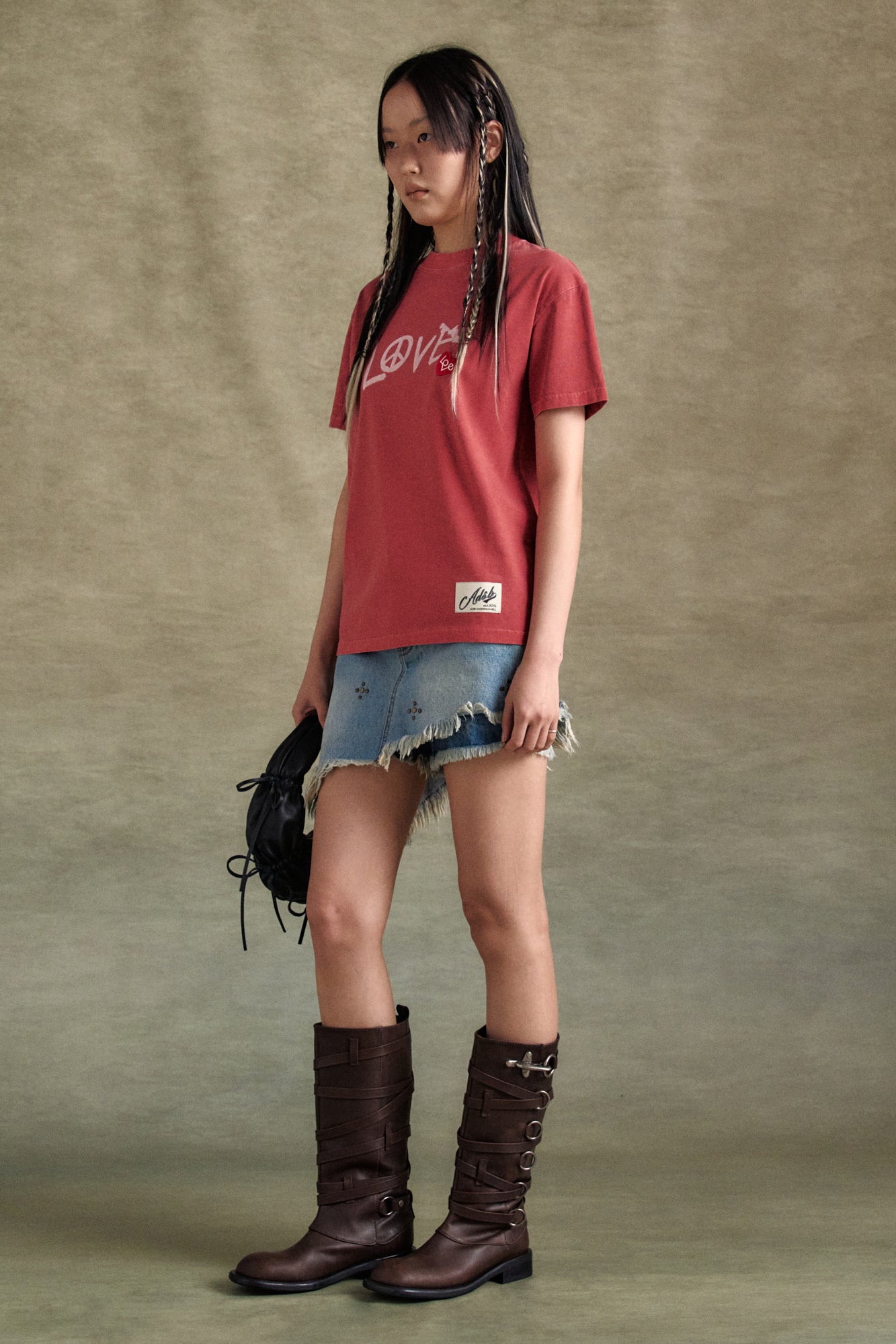 Andersson Bell - Unisex Love T-Shirt (Red) product image 4 | TRAB K-Fashion Australia