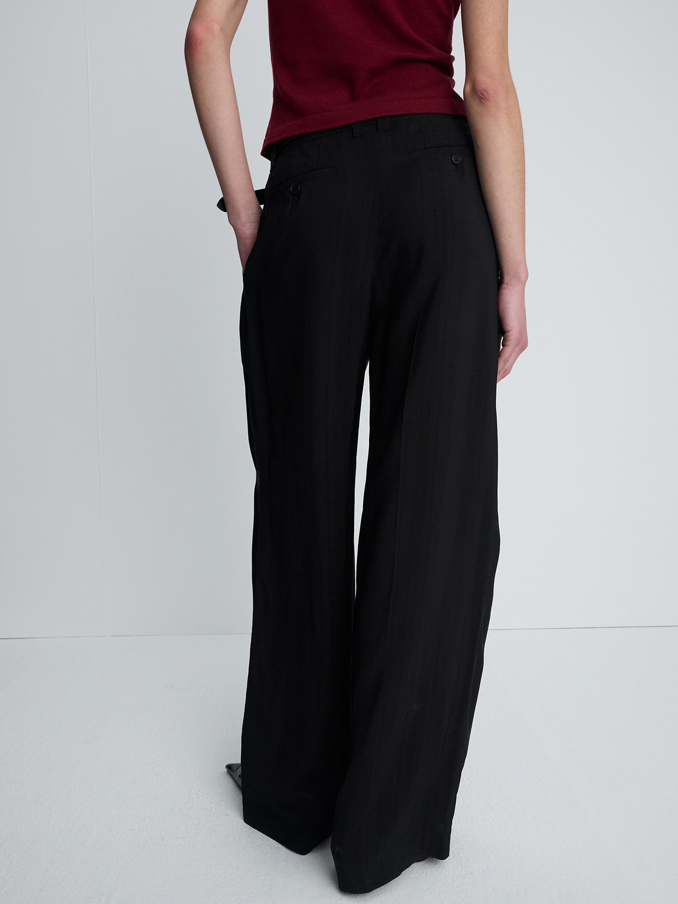 Tonywack - Airy Wide Leg Pleated Trousers (Black) product image 5 | TRAB K-Fashion Australia