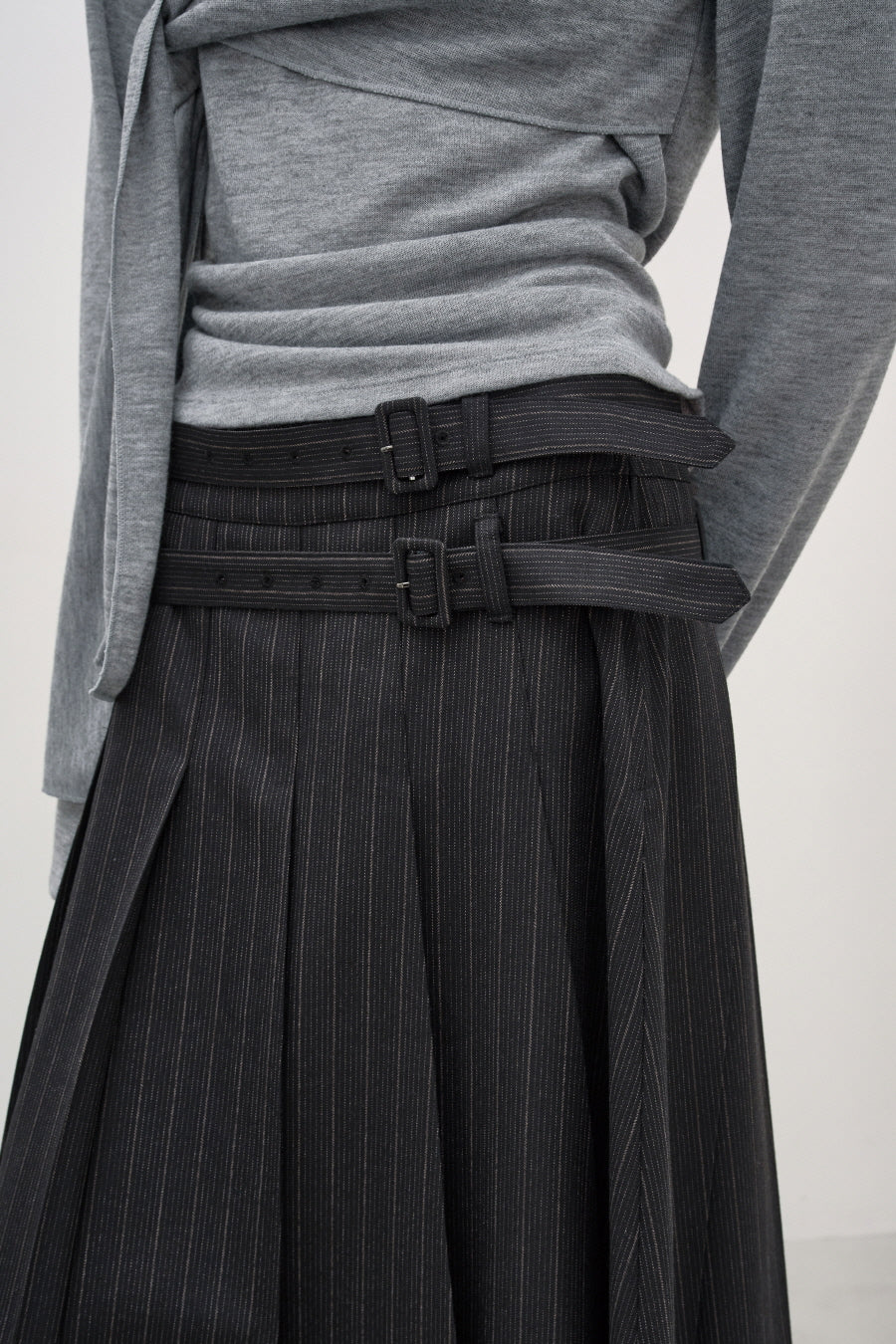 Insilence - Double-Belted Pleated Skirt (Stripe) product image 3 | TRAB K-Fashion Australia