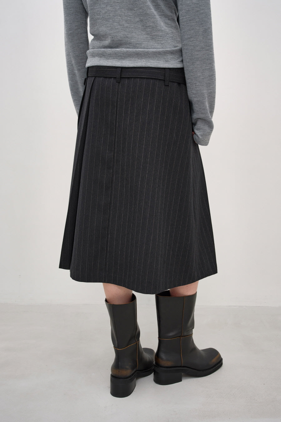 Insilence - Double-Belted Pleated Skirt (Stripe) product image 4 | TRAB K-Fashion Australia