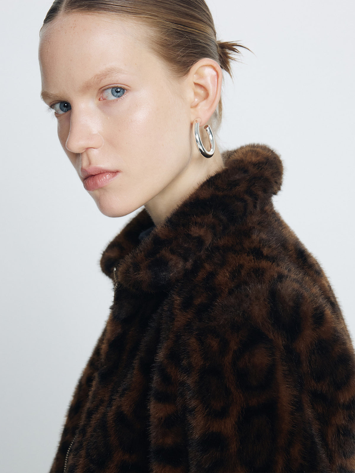 Tonywack - Leopard Faux Fur Zippered Jacket (Brown Leopard Print) product image 6 | TRAB K-Fashion Australia