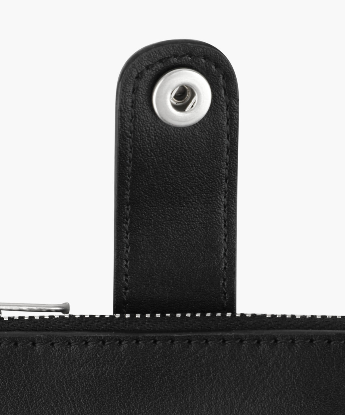 Marithe & Francois Girbaud - Regular Logo Peanut Keyring Wallet (Black) product image 4 | TRAB K-Fashion Australia