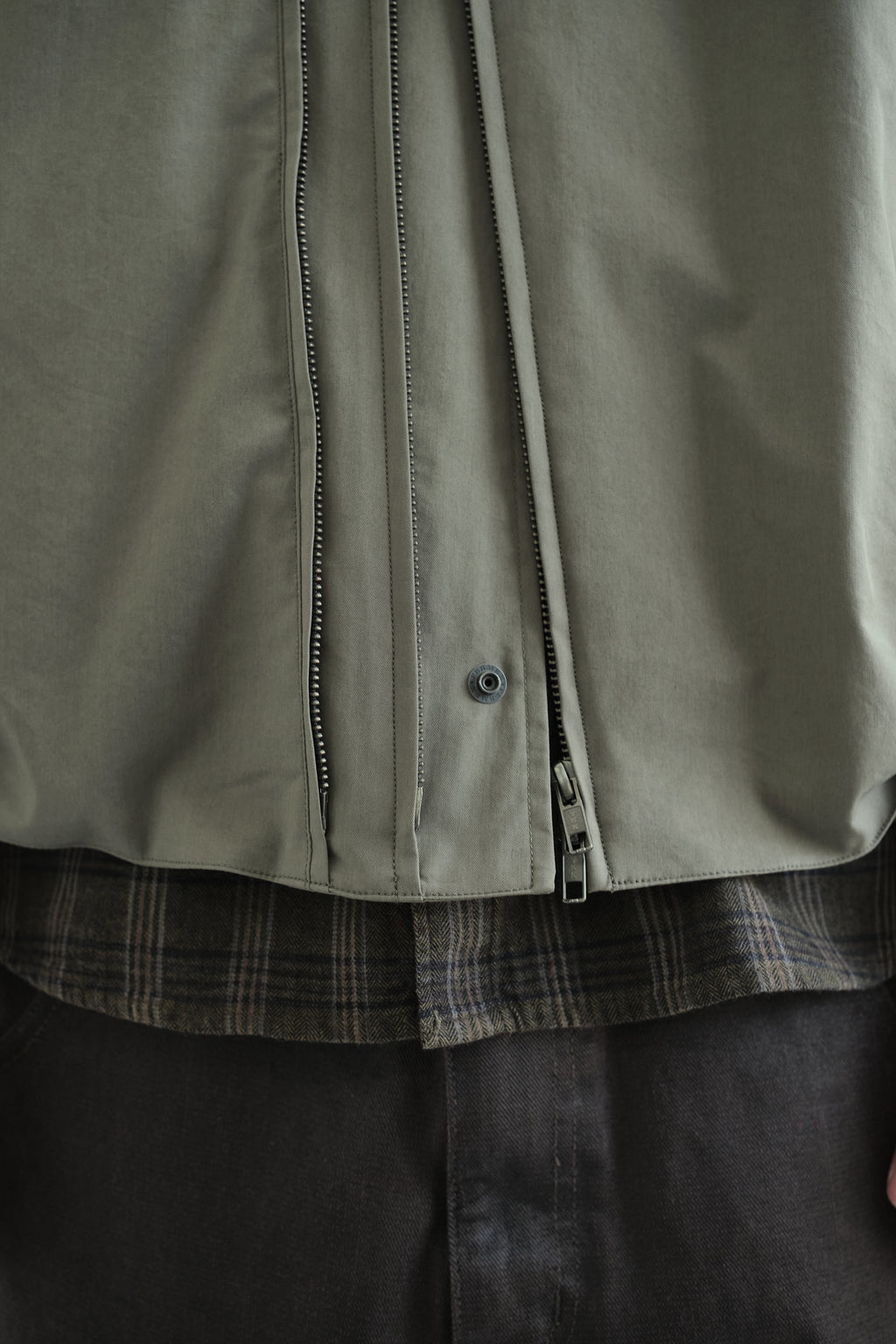 Hatchingroom - Diagonal Zip Jacket V2 (Olive) product image 12 | TRAB K-Fashion Australia