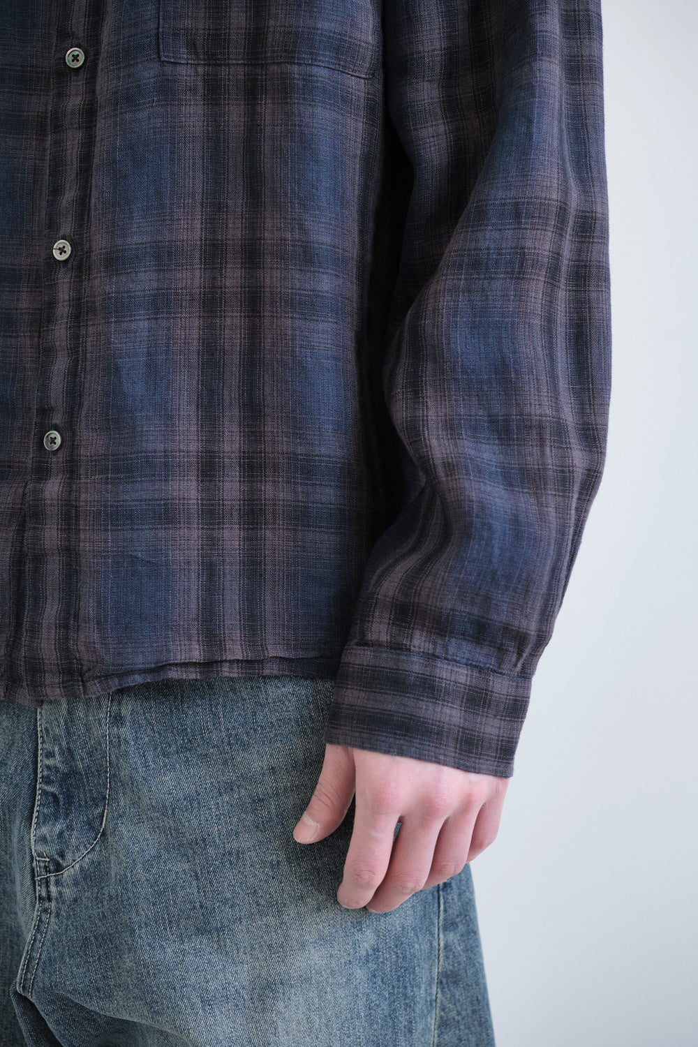 Hatchingroom - Museum Shirt Linen Check (Charcoal/Blue) product image 12 | TRAB K-Fashion Australia