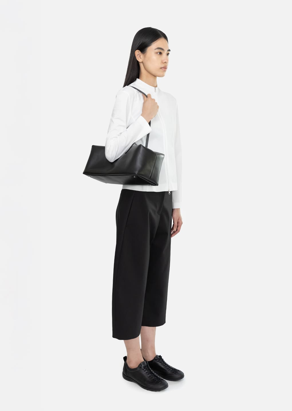 Amomento - Slim Fit Zip Up Jumper (White) product image 3 | TRAB K-Fashion Australia