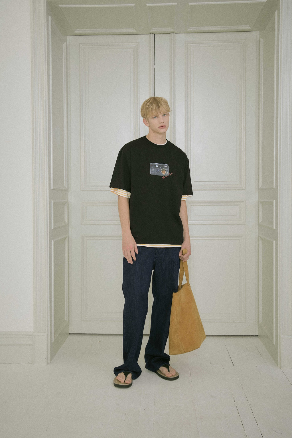 STU - Camera Printing T-Shirt (Black) product image 4 | TRAB K-Fashion Australia