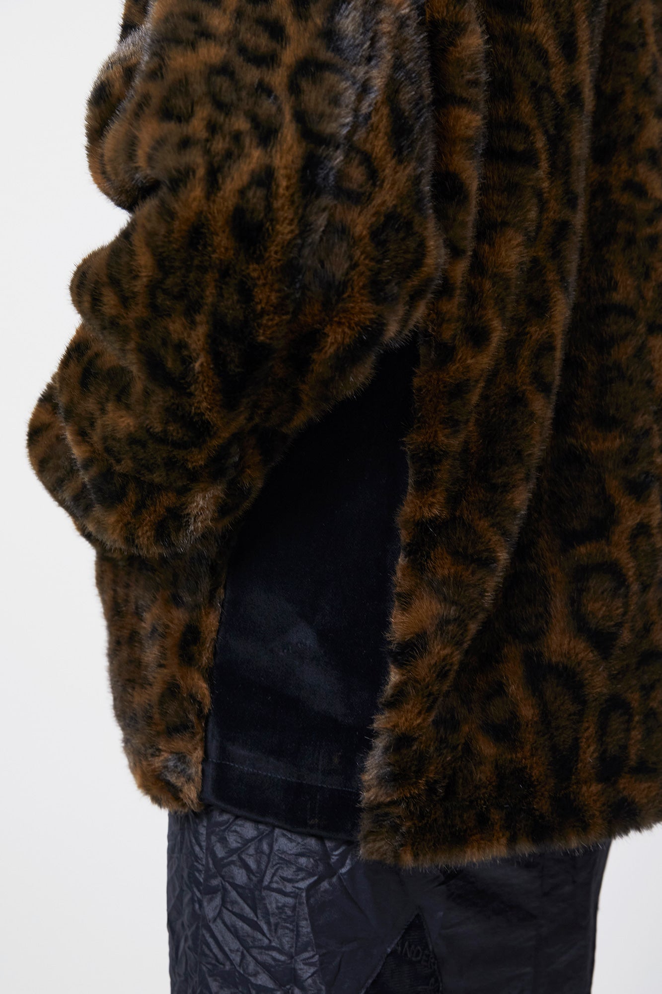 Andersson Bell - Unisex Leopard Fur Duffle Jacket (Brown) product image 5 | TRAB K-Fashion Australia