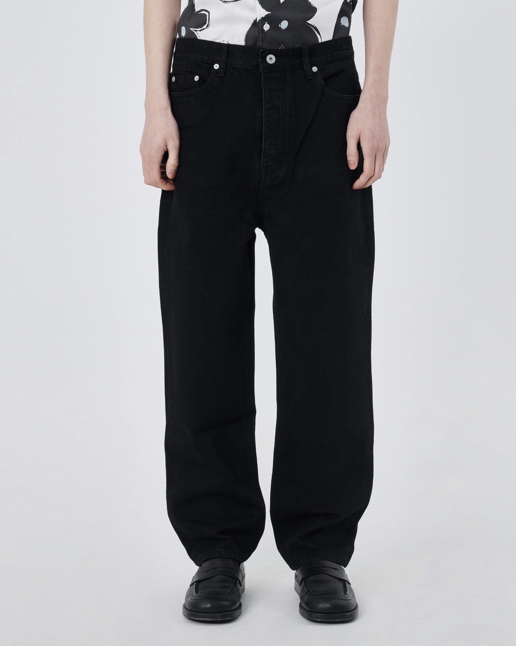 Brownyard - New Standard Denim (Black) product image 1 | TRAB K-Fashion Australia