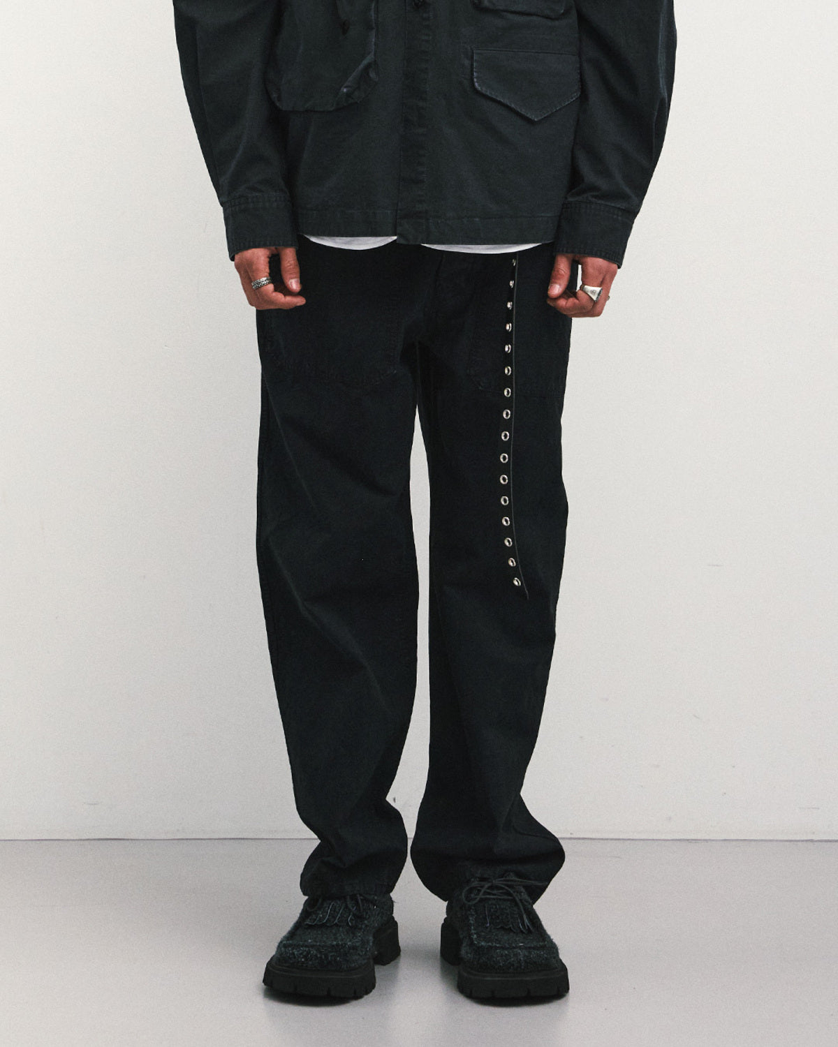 Eastlogue - Trailfinder Pants (Black) product image 2 | TRAB K-Fashion Australia