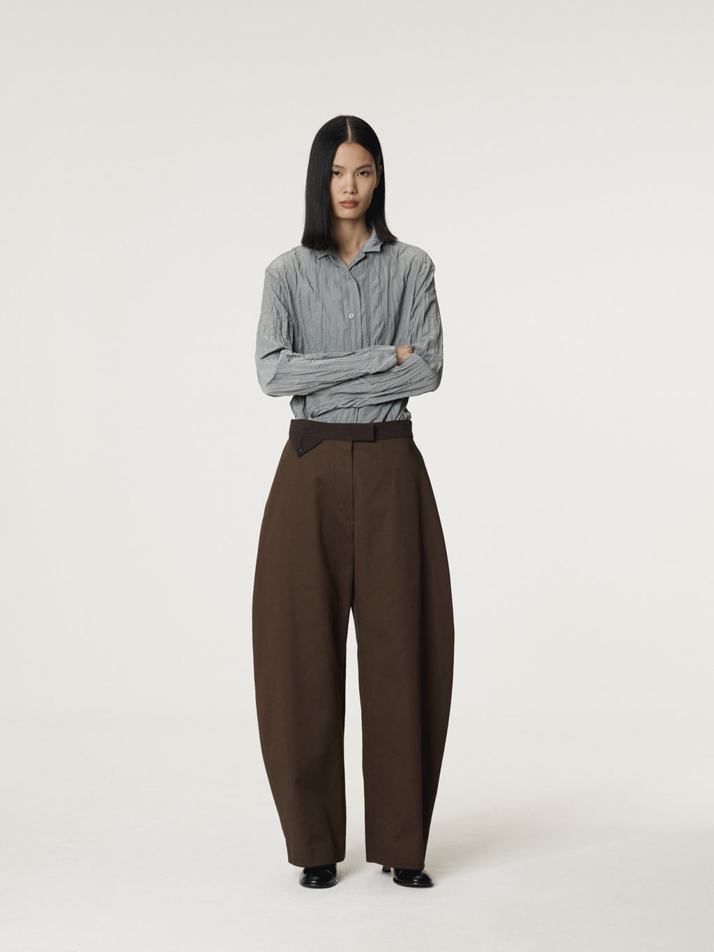 Recto - High-Rise Curved Legs Pants (Vintage Brown) product image 3 | TRAB K-Fashion Australia