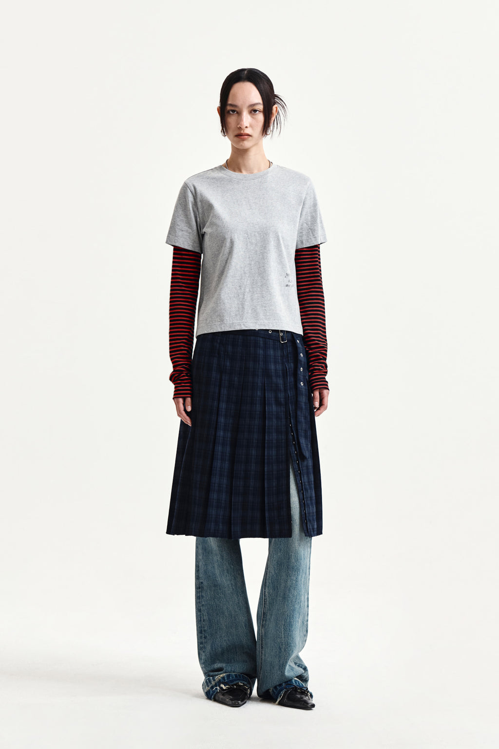 Matin Kim - Graffiti Logo Stripe Layered Top (Grey) product image 10 | TRAB K-Fashion Australia