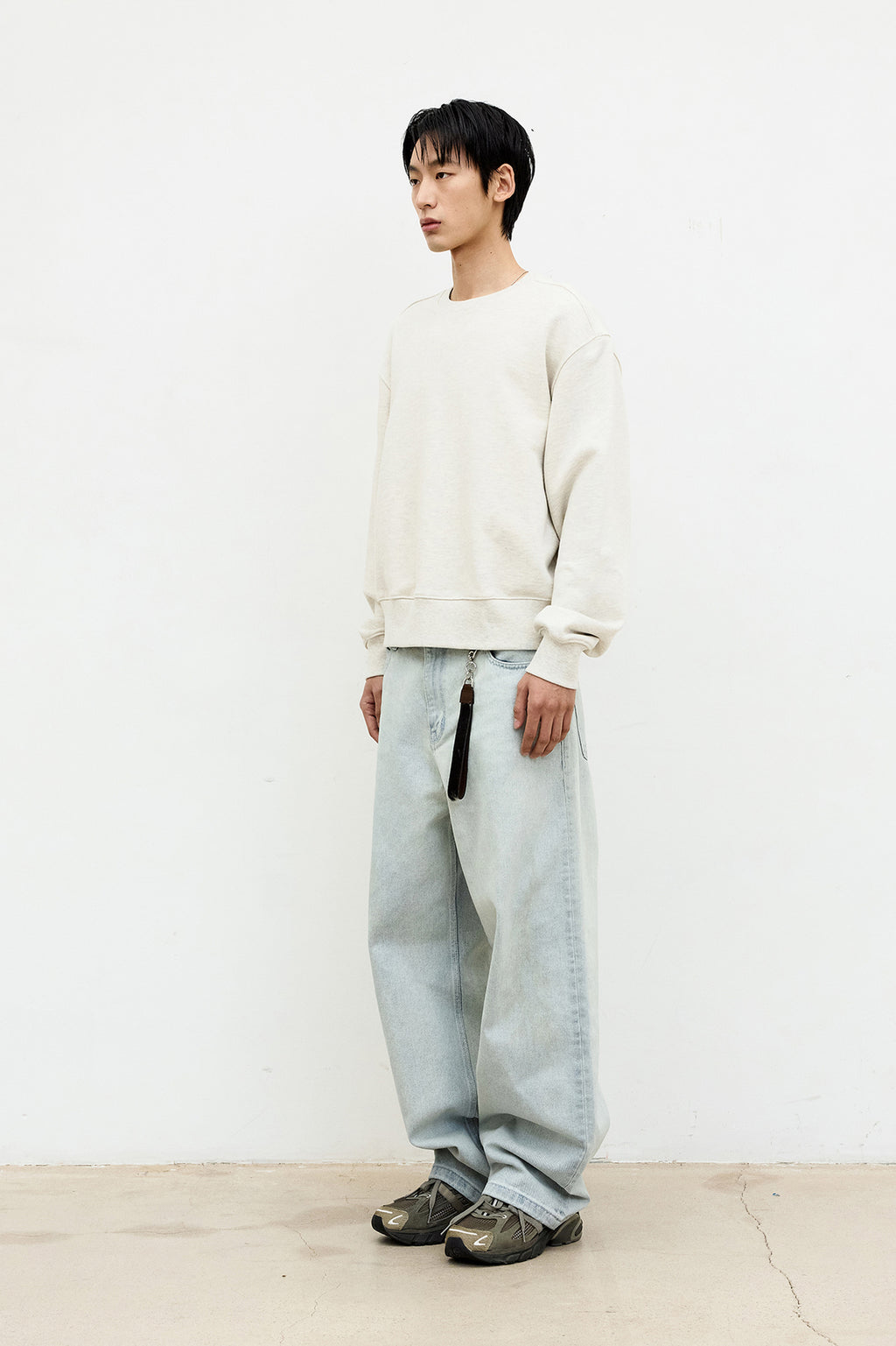 Coor - V Stitch Short Sweat Shirt (Melange Gray) product image 3 | TRAB K-Fashion Australia