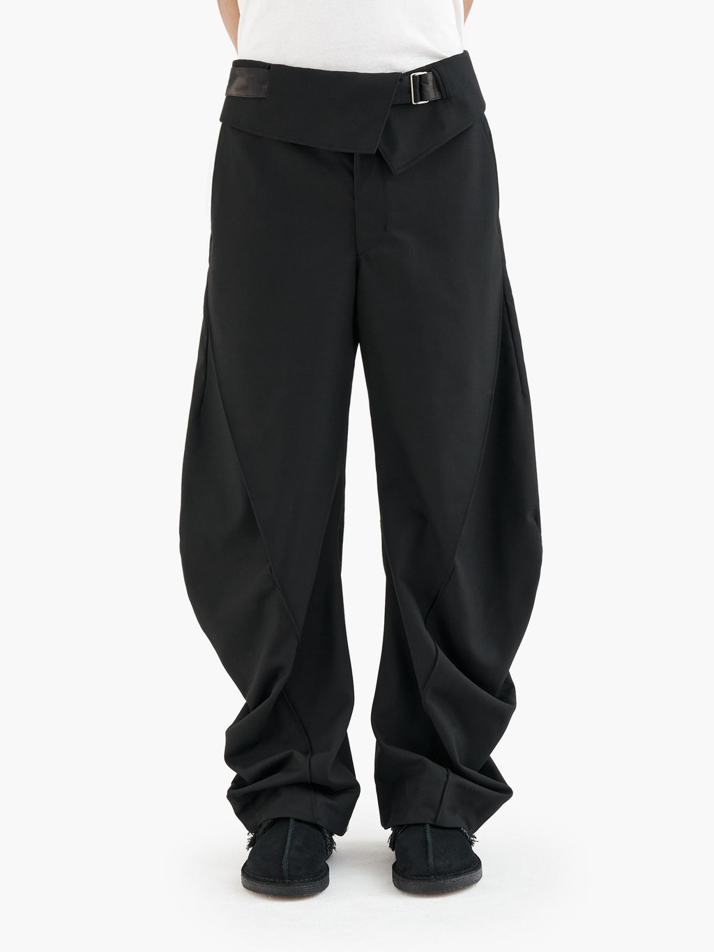 Jiyong Kim - Sun-Bleached Curved Trousers (Black) product image 4 | TRAB K-Fashion Australia