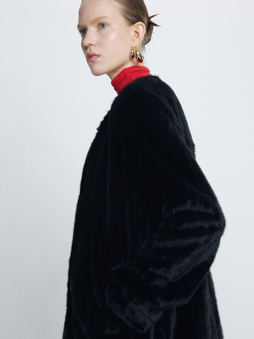 Tonywack - Faux Fur Long Coat (Black) product image 5 | TRAB K-Fashion Australia