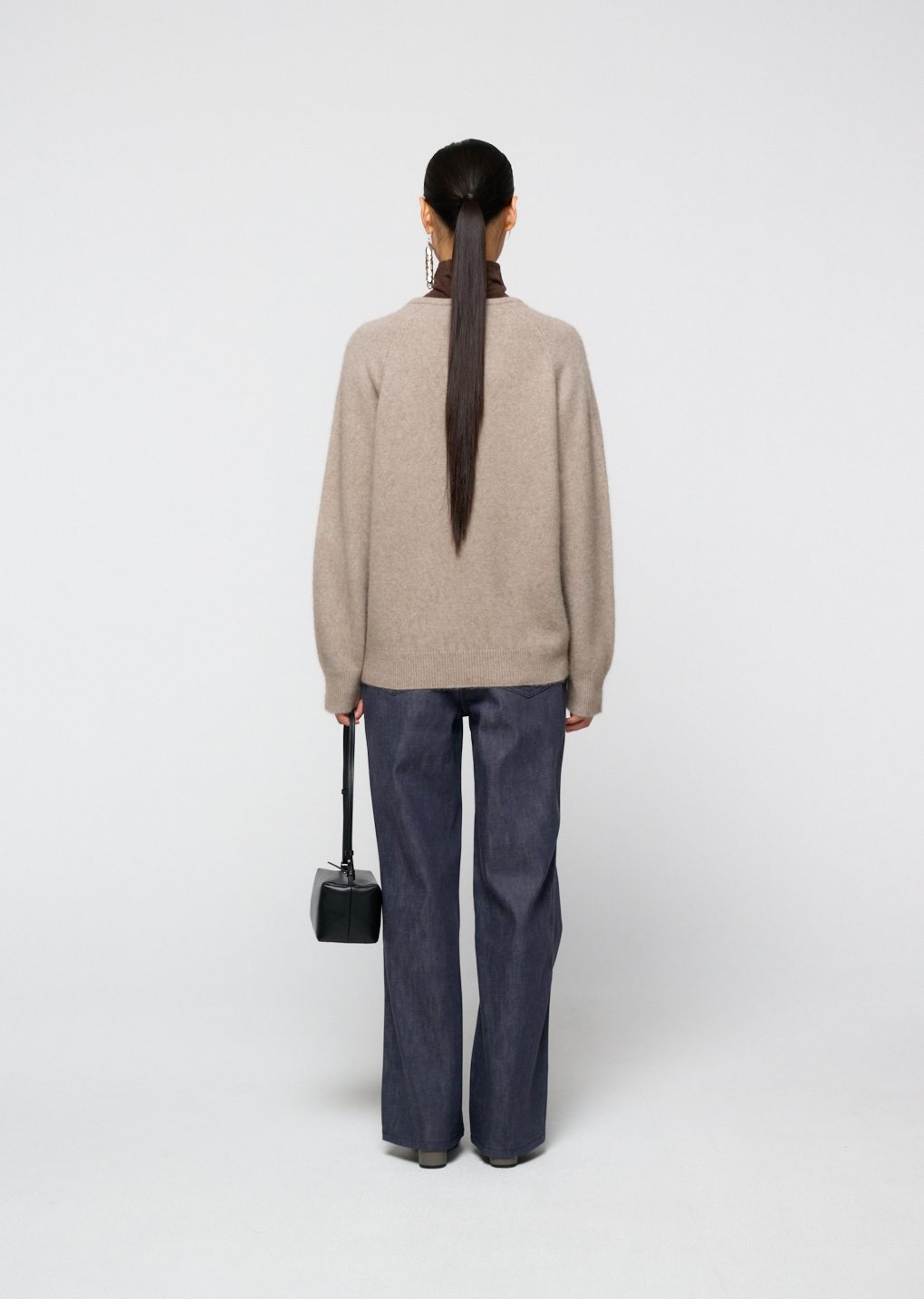 Amomento - Racoon v-neck knit (Beige) product image 13 | TRAB K-Fashion Australia
