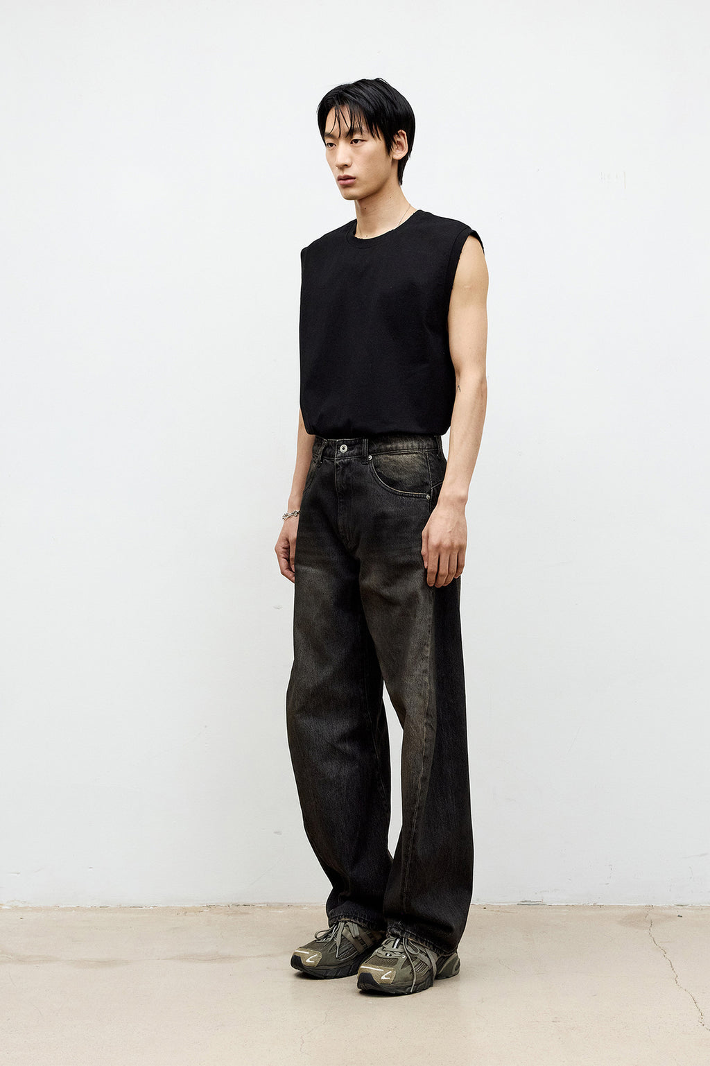 Coor - Distressed Cotton Sleeveless (Black) product image 3 | TRAB K-Fashion Australia
