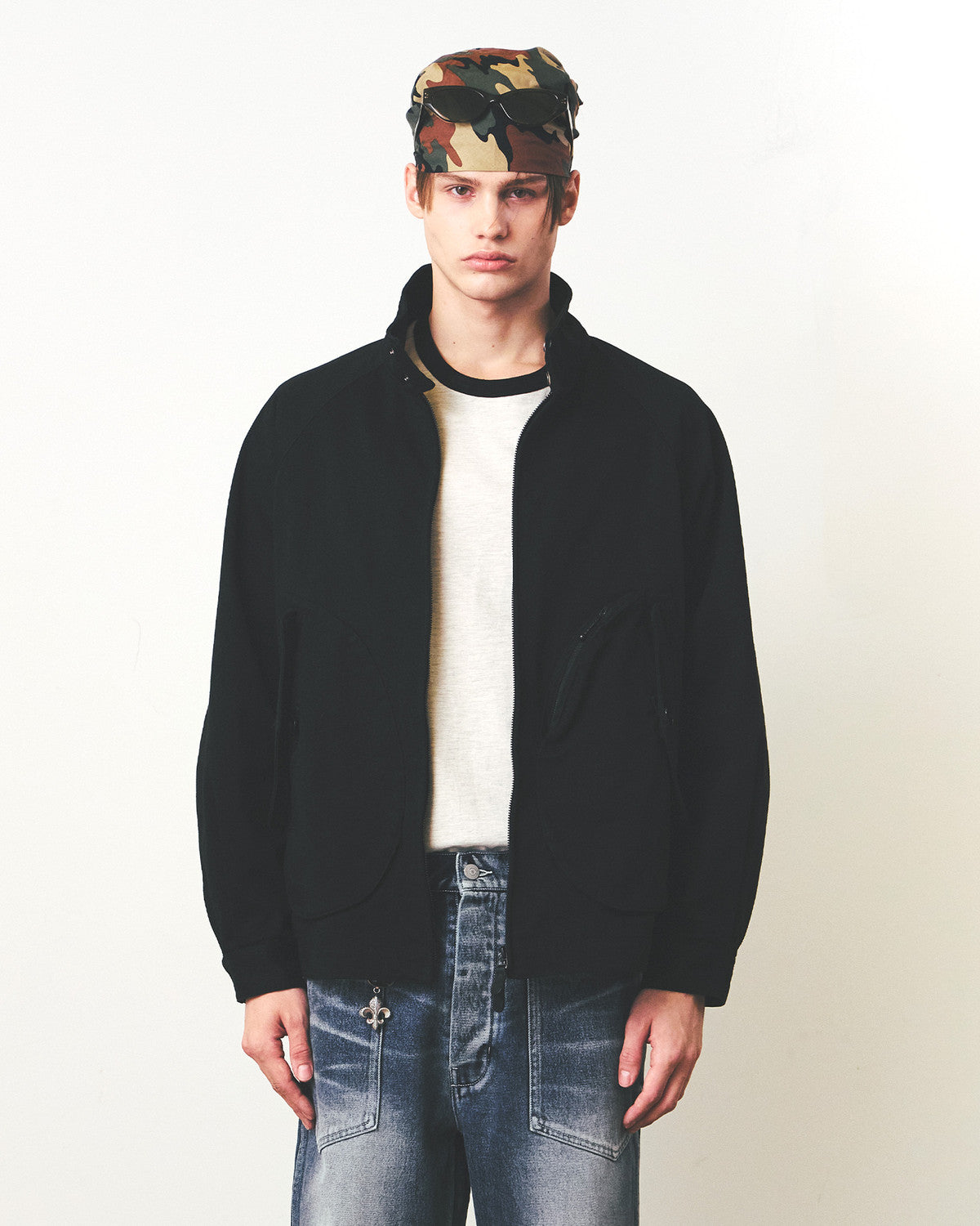 Eastlogue - Breeze Harrington Jumper (Black) product image 2 | TRAB K-Fashion Australia
