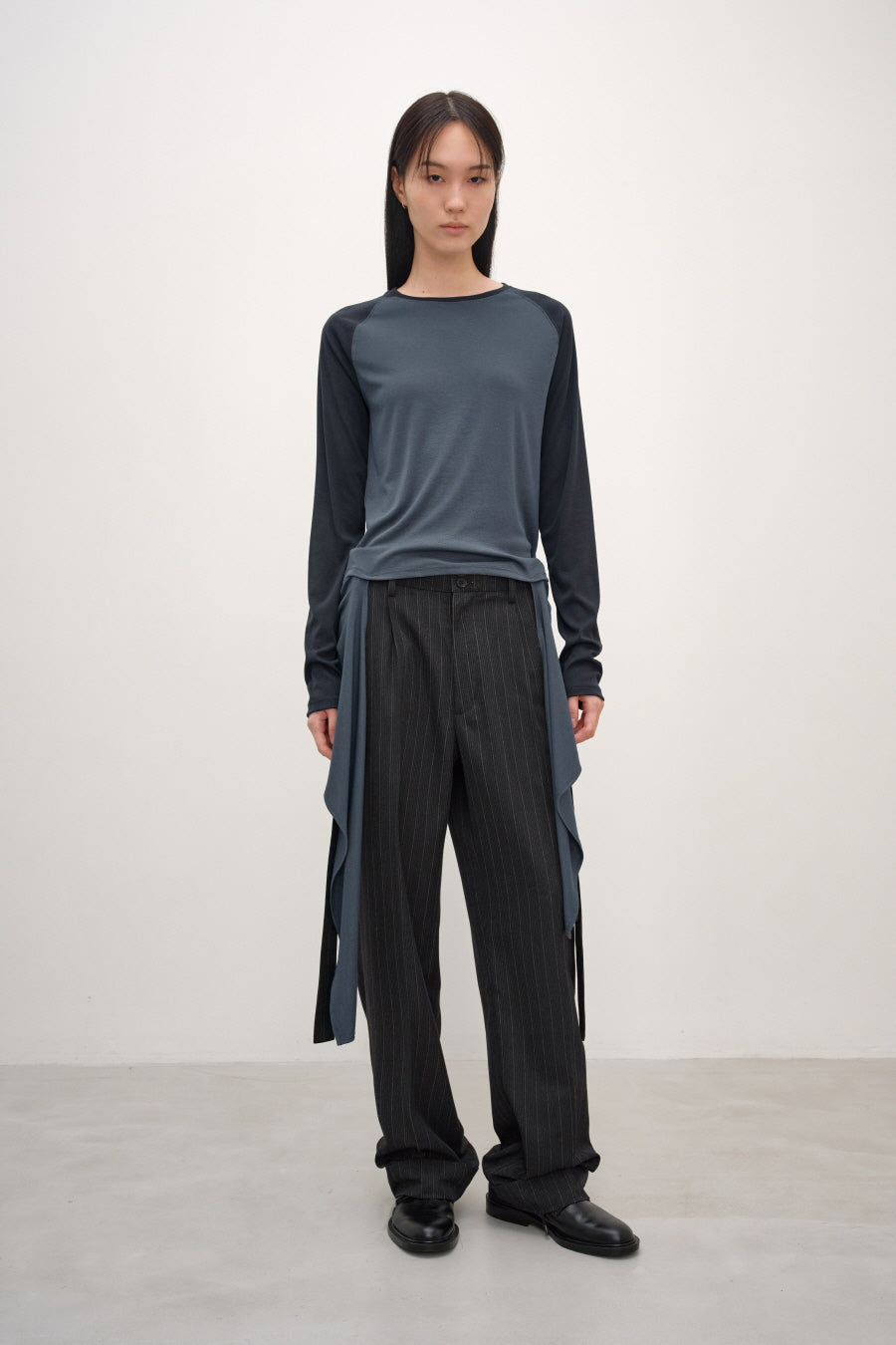 Insilence - Raglan Strap T-Shirt (Charcoal) product image 6 | TRAB K-Fashion Australia