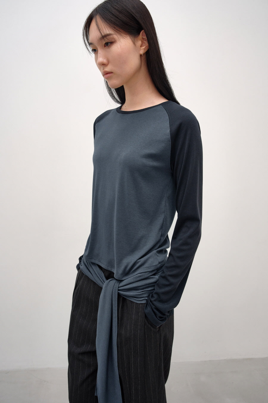 Insilence - Raglan Strap T-Shirt (Charcoal) product image 4 | TRAB K-Fashion Australia