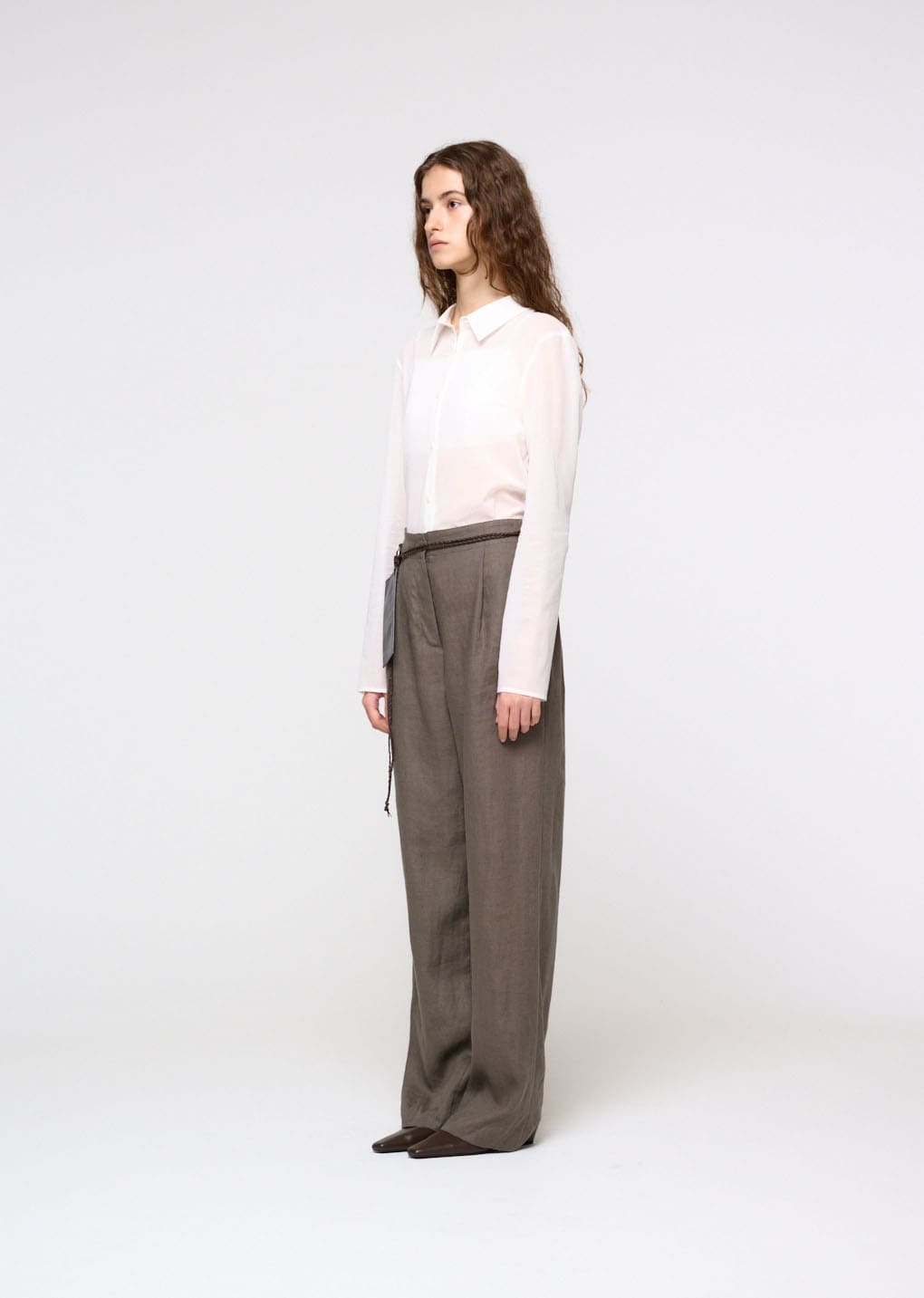 Amomento - [Pre-Order] Linen Tuck Pants (Khaki) product image 3 | TRAB K-Fashion Australia