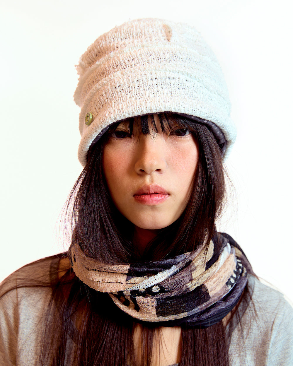 Coyseio - Rough Star Reversible Beanie (Ivory) product image 2 | TRAB K-Fashion Australia