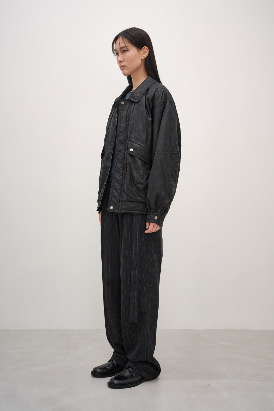 Insilence - Vintage Chintz Blouson (Black) product image 4 | TRAB K-Fashion Australia