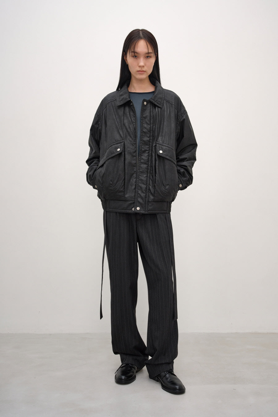 Insilence - Vintage Chintz Blouson (Black) product image 3 | TRAB K-Fashion Australia