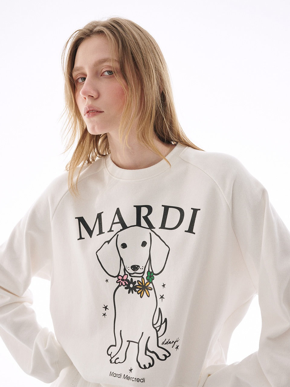 Mardi Mercredi - Sweatshirt Raglan Swing The Tail Ddanji Flower Necklace Multicolor (White Tangerine) product image 1 | TRAB K-Fashion Australia