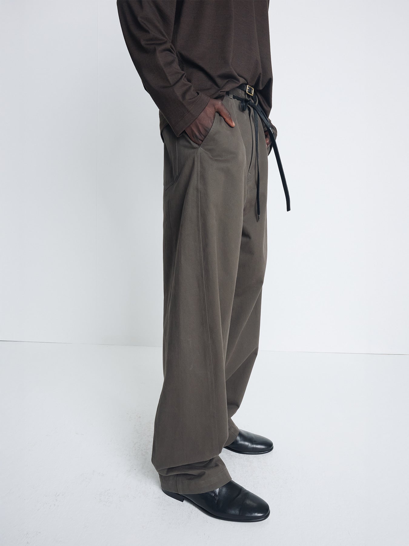 Tonywack - Brushed Cotton Drill Relaxed String Pants (Olive) product image 5 | TRAB K-Fashion Australia