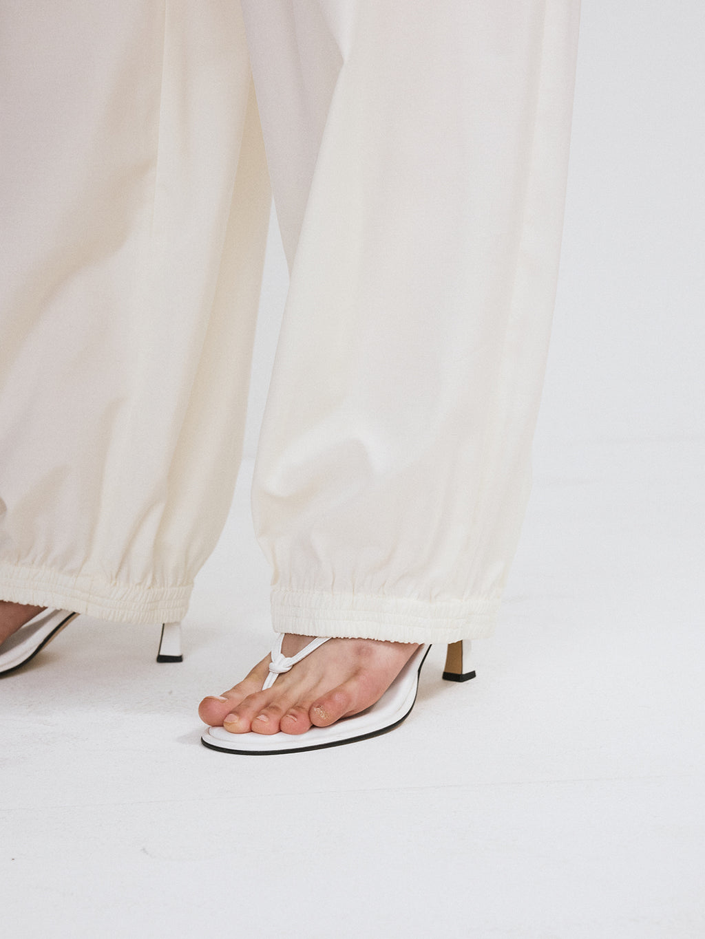 Recto - Banding Jogger Suit Pants (Ivory) product image 6 | TRAB K-Fashion Australia