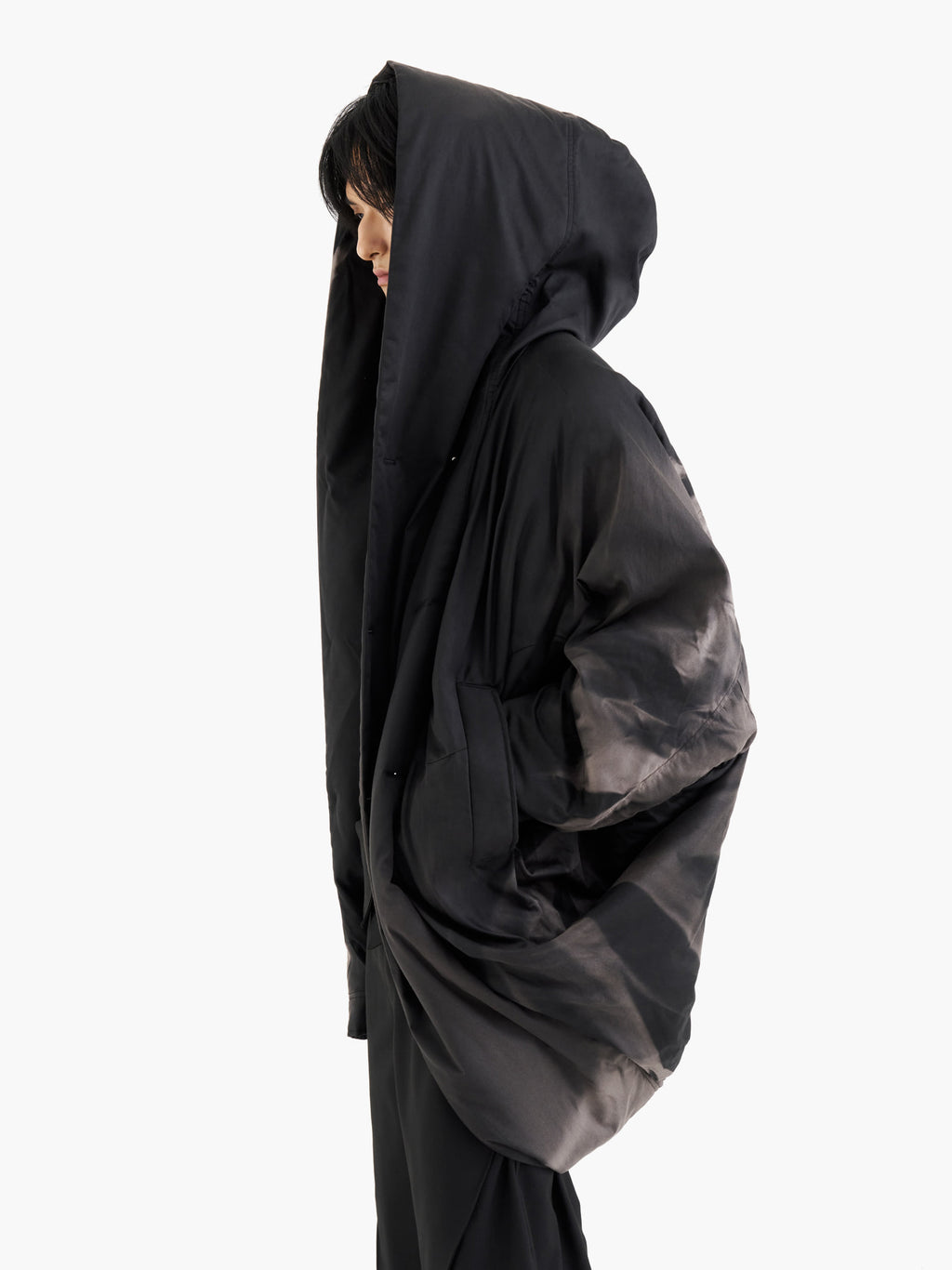 Jiyong Kim - Sun-Bleached Draped Insulated Jacket (Black) product image 4 | TRAB K-Fashion Australia