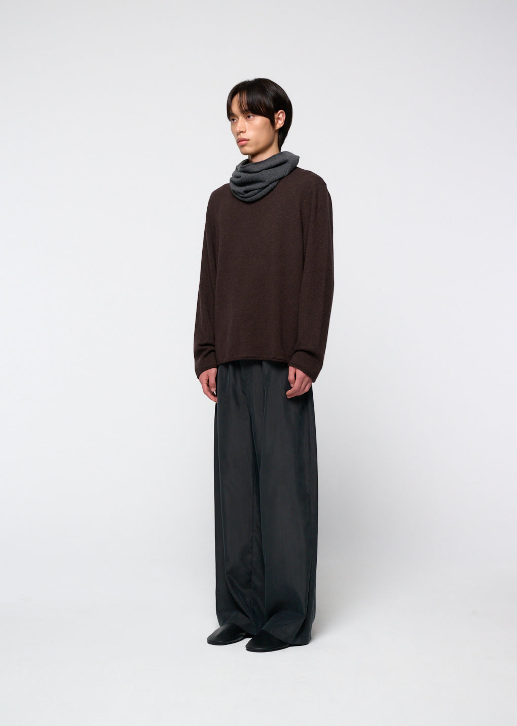 Amomento - Cashmere Easy Crewneck Knit (Brown) product image 3 | TRAB K-Fashion Australia