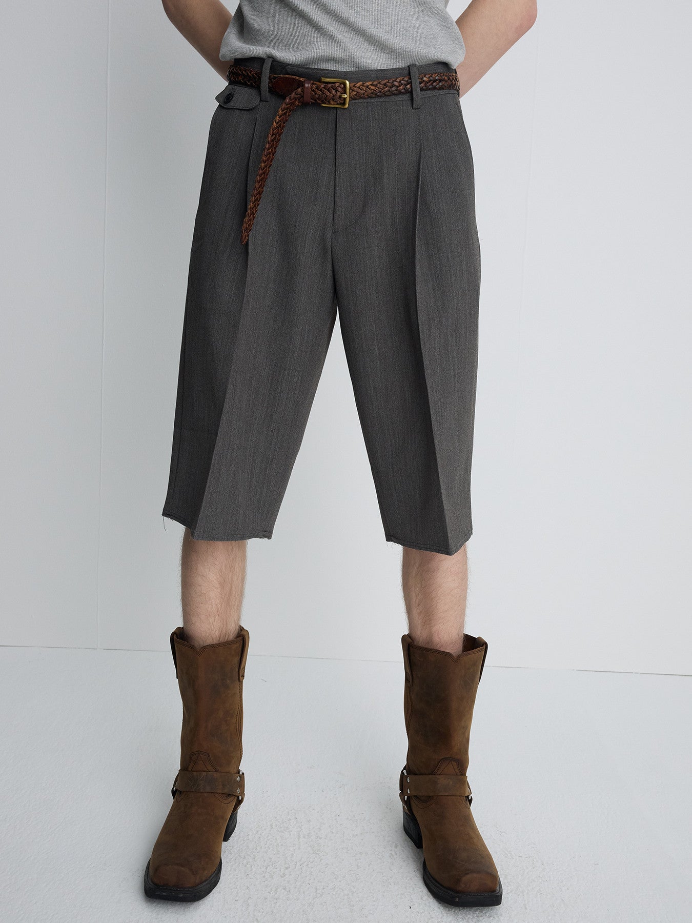 Tonywack - Raw-Cut Wool Pleated Tailored Shorts (Melange Grey) product image 5 | TRAB K-Fashion Australia