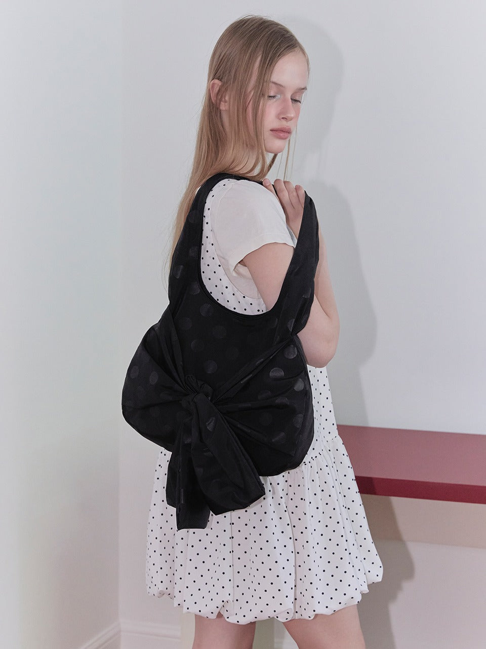 Margarin Fingers - Ribbon Strap Hobo Bag (Black) product image 1 | TRAB K-Fashion Australia