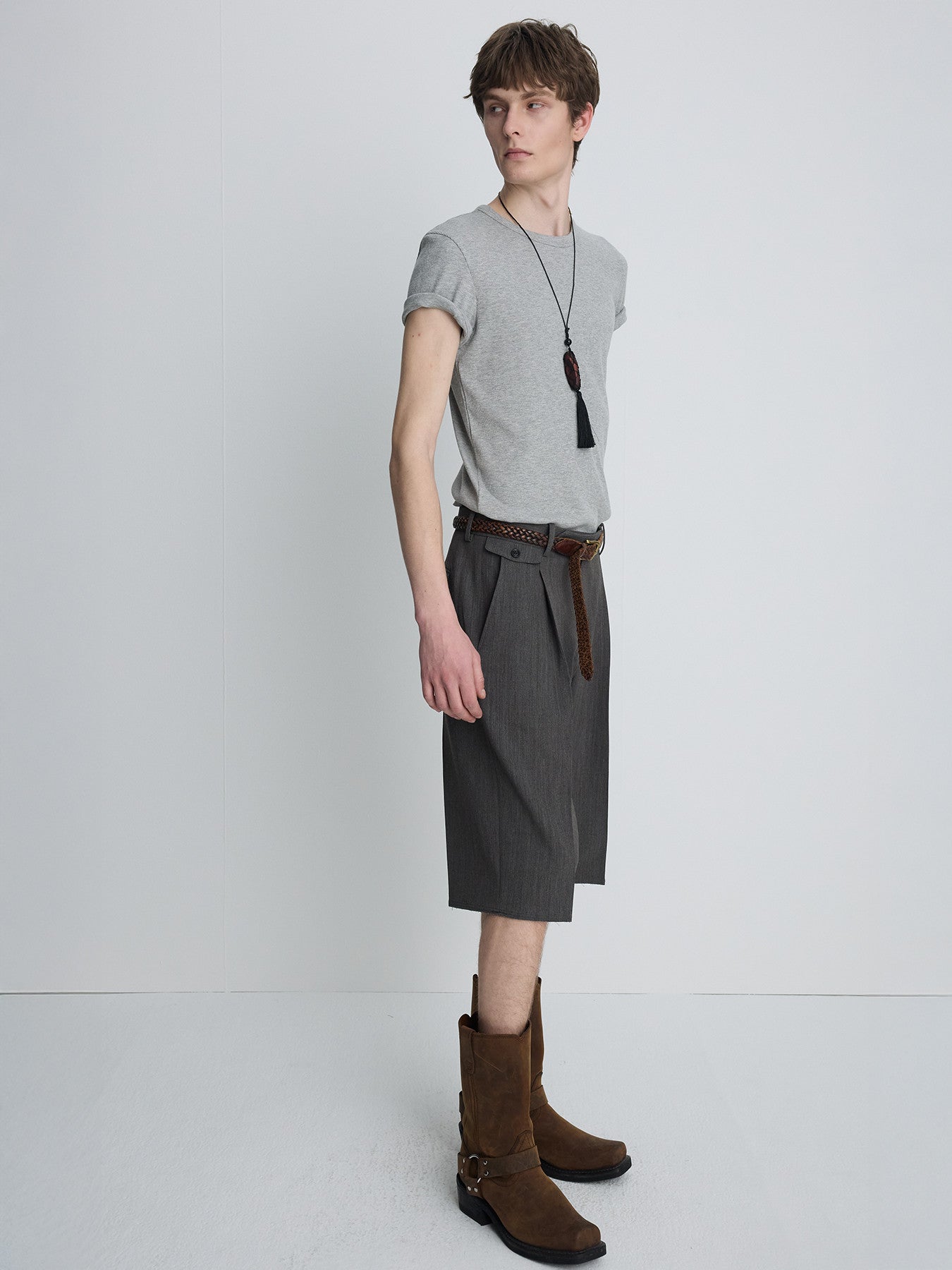 Tonywack - Raw-Cut Wool Pleated Tailored Shorts (Melange Grey) product image 4 | TRAB K-Fashion Australia