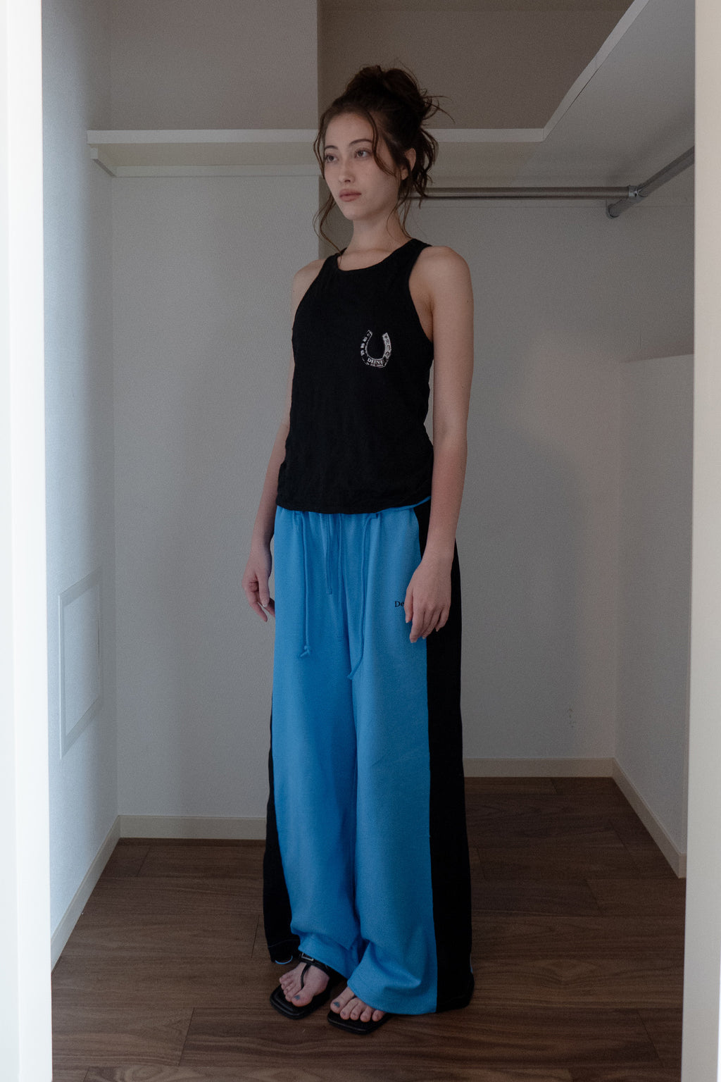 Deinet - Horseshoe Print Sleeveless (Black) product image 2 | TRAB K-Fashion Australia