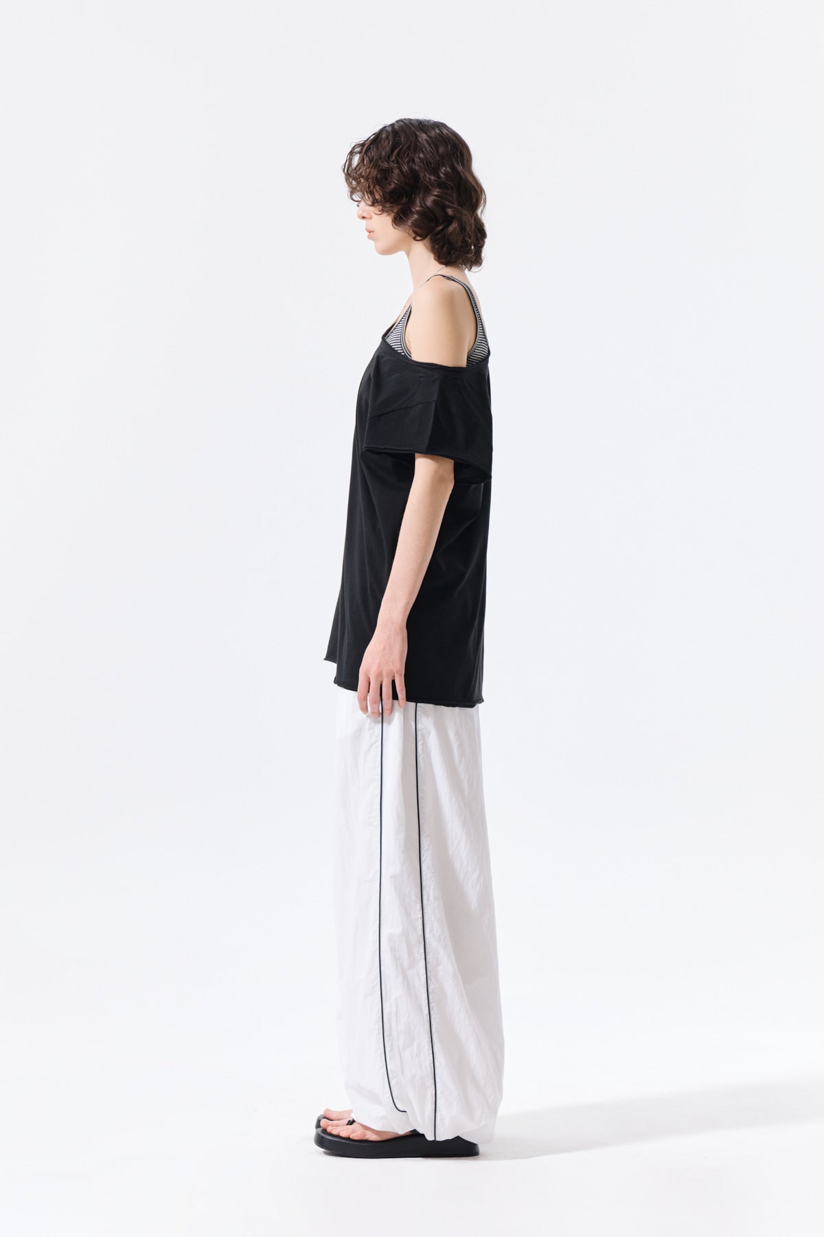 Matin Kim - Matin 16 Logo Track Pants (White) product image 6 | TRAB K-Fashion Australia